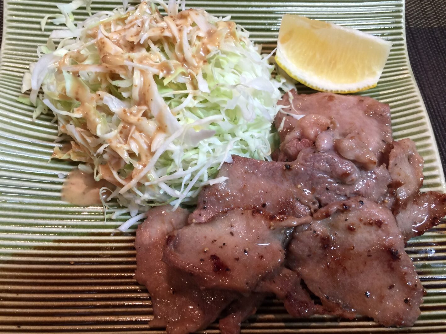 鶏胸肉の香草焼き